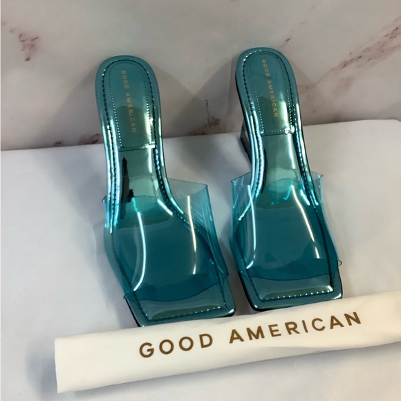 NIB Good American Blue Heels Size 10.5